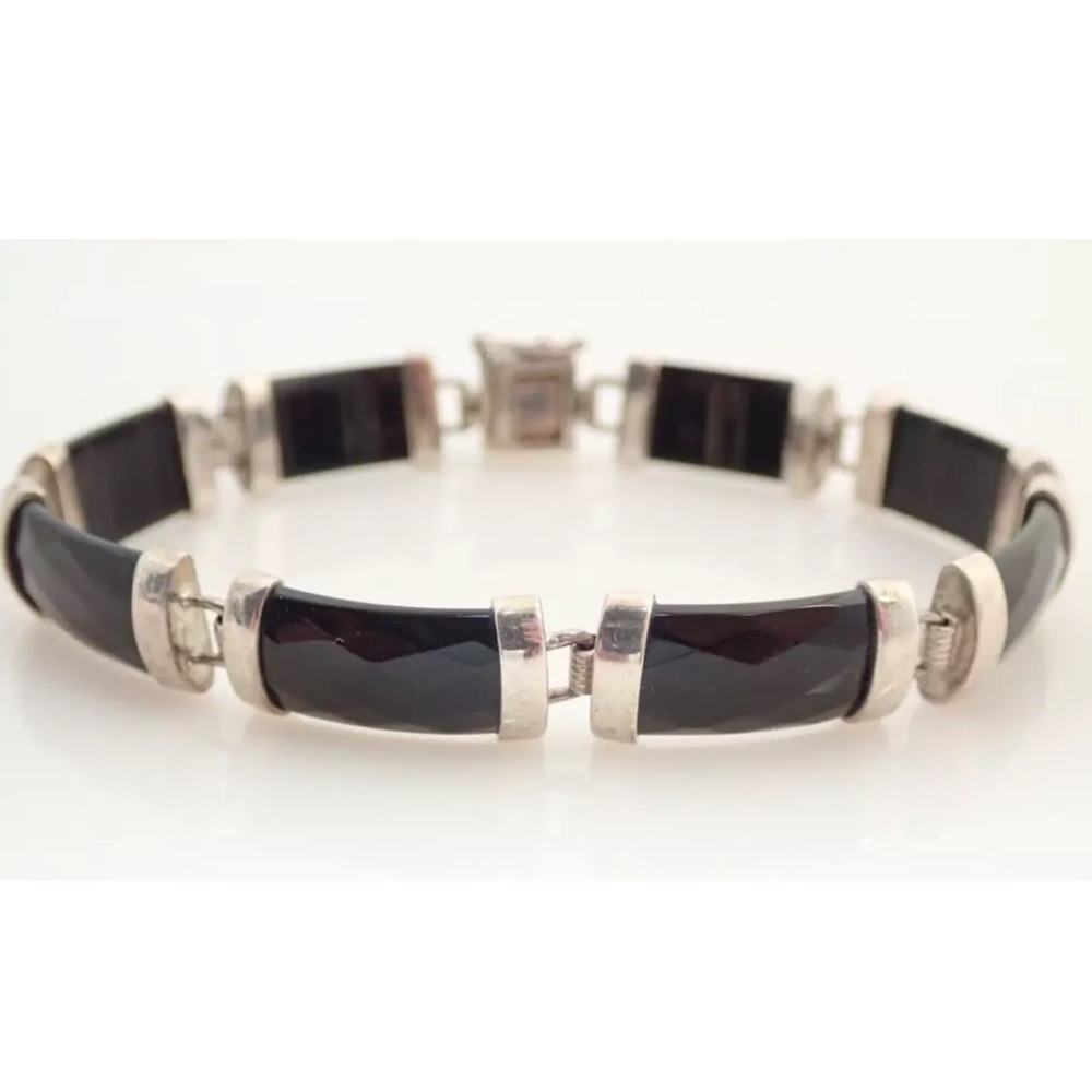 Heng Ngai HN Signed Faceted Black Onyx Link Sterling Silver Bracelet